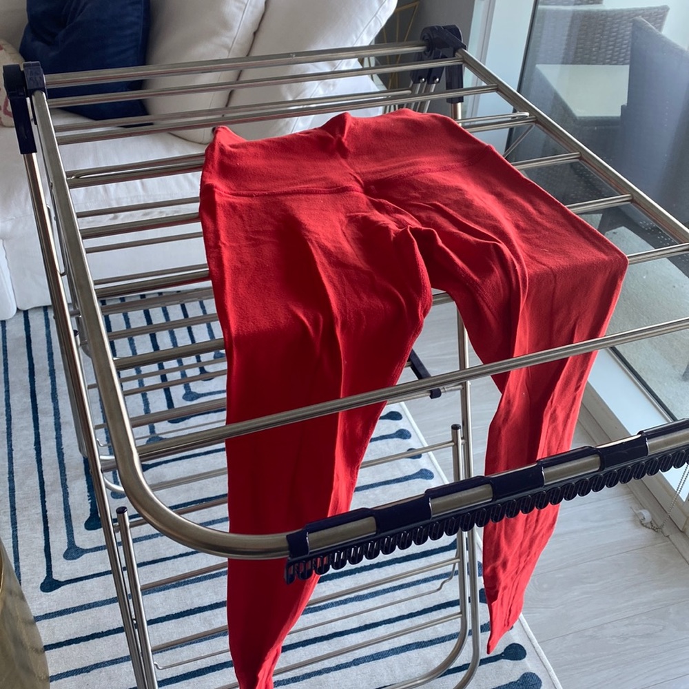 Red beyond yoga xs leggings